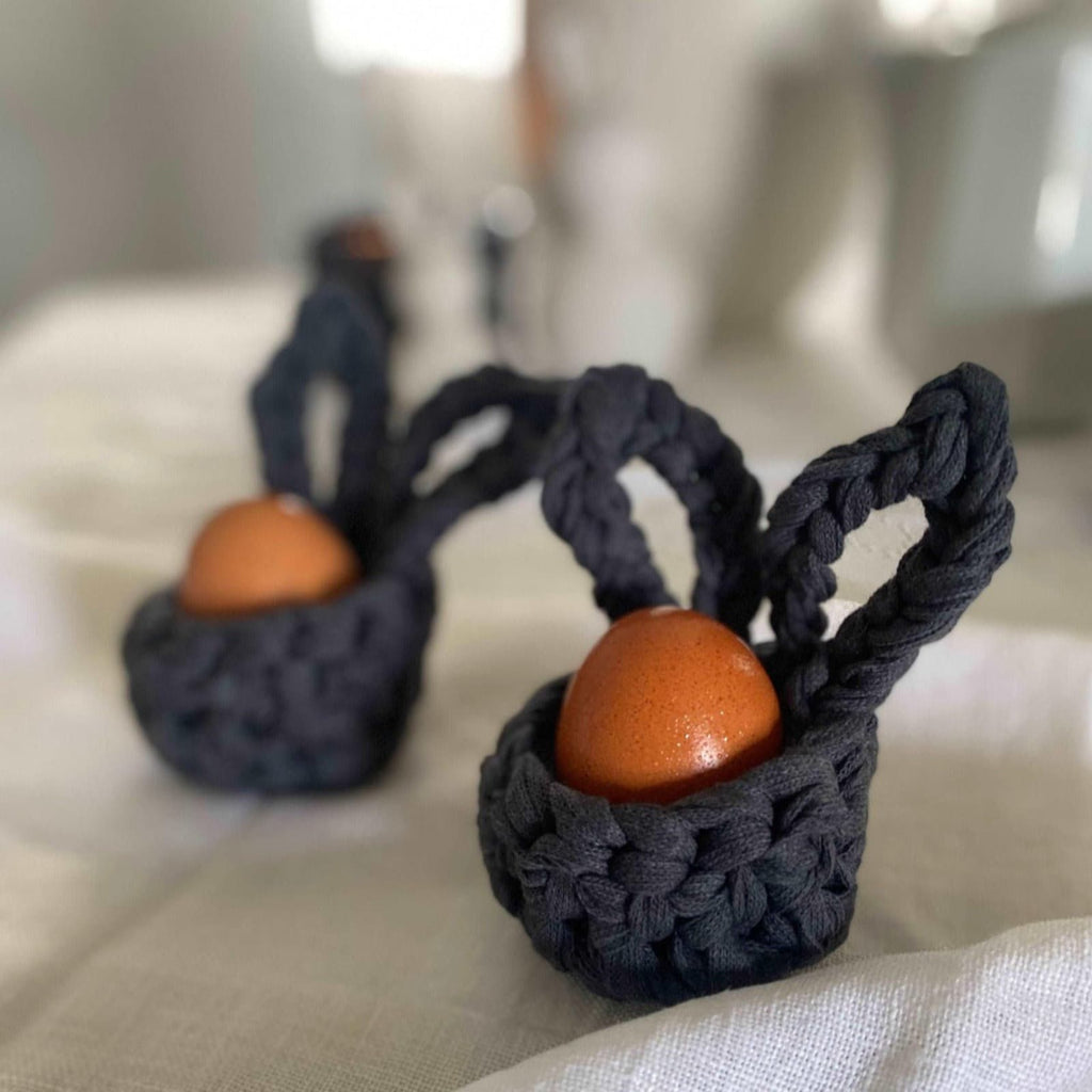 Eierbecher Hase zu Ostern - Moderne Osterdekoration