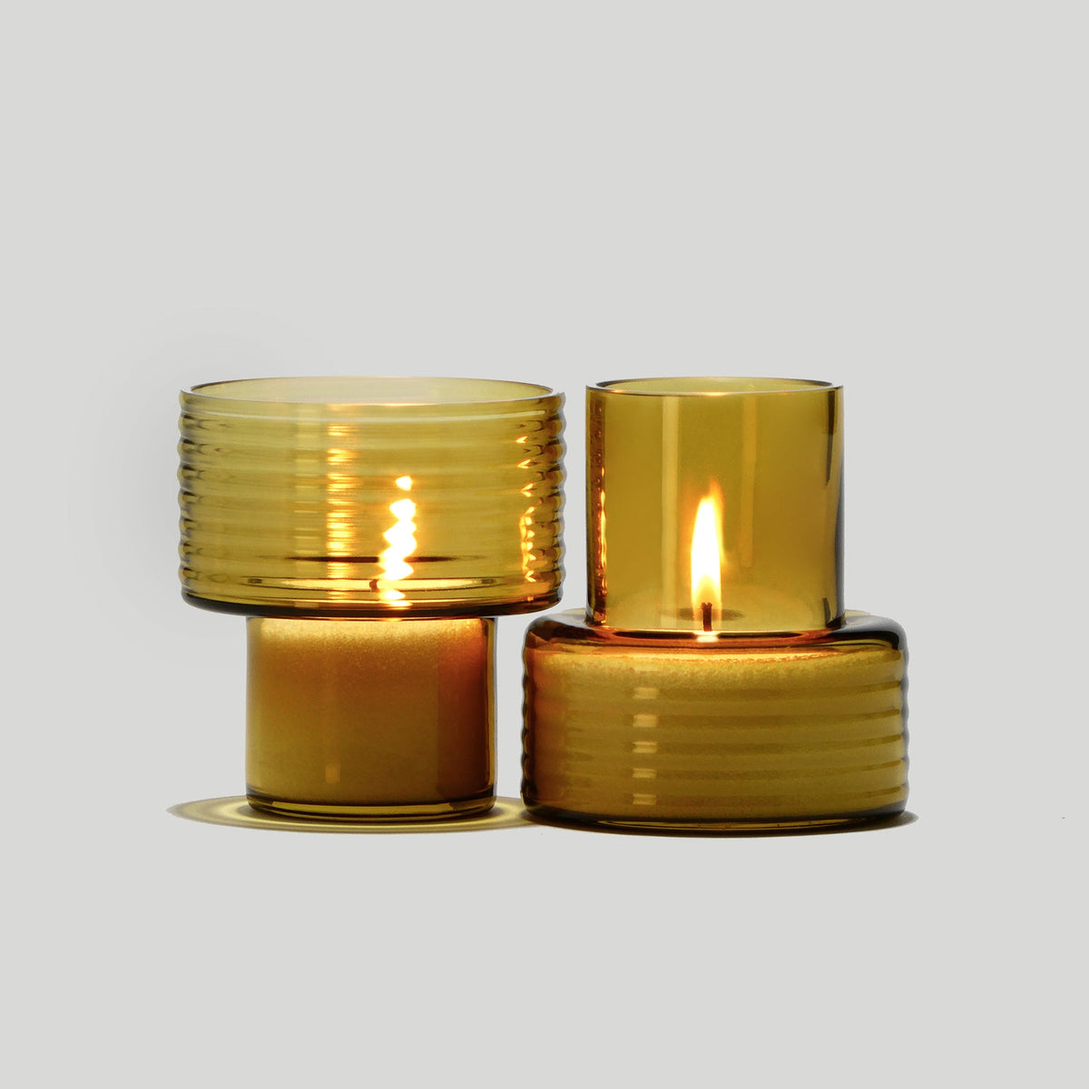 Conjunto de 2 Castiçais em vidro GLOW TOGETHER em Mostarda