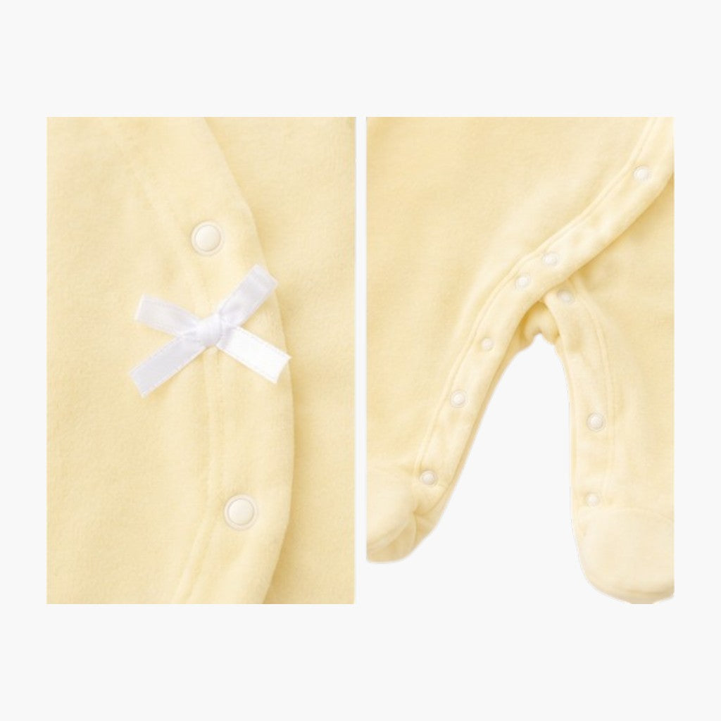Babygrow Veludo Amarelo Bebé Conforto e Suavidade para os Primeiros Dias