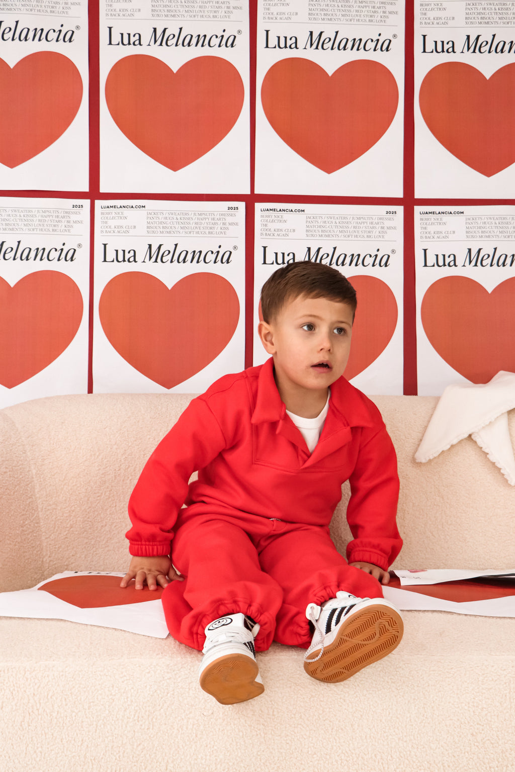 Set | Rotes Sweatshirt mit umgeschlagenem Kragen + Hose