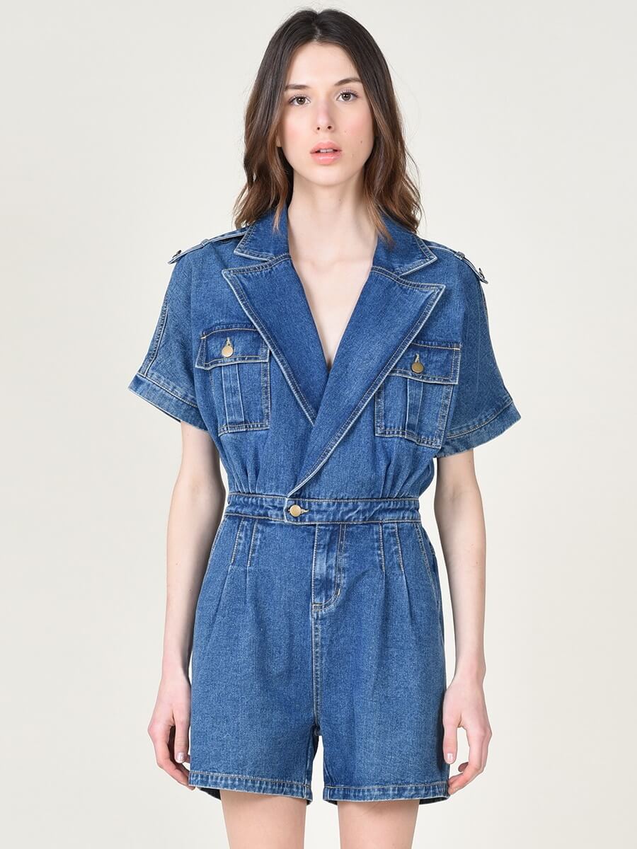 Kurzer Overall aus Denim