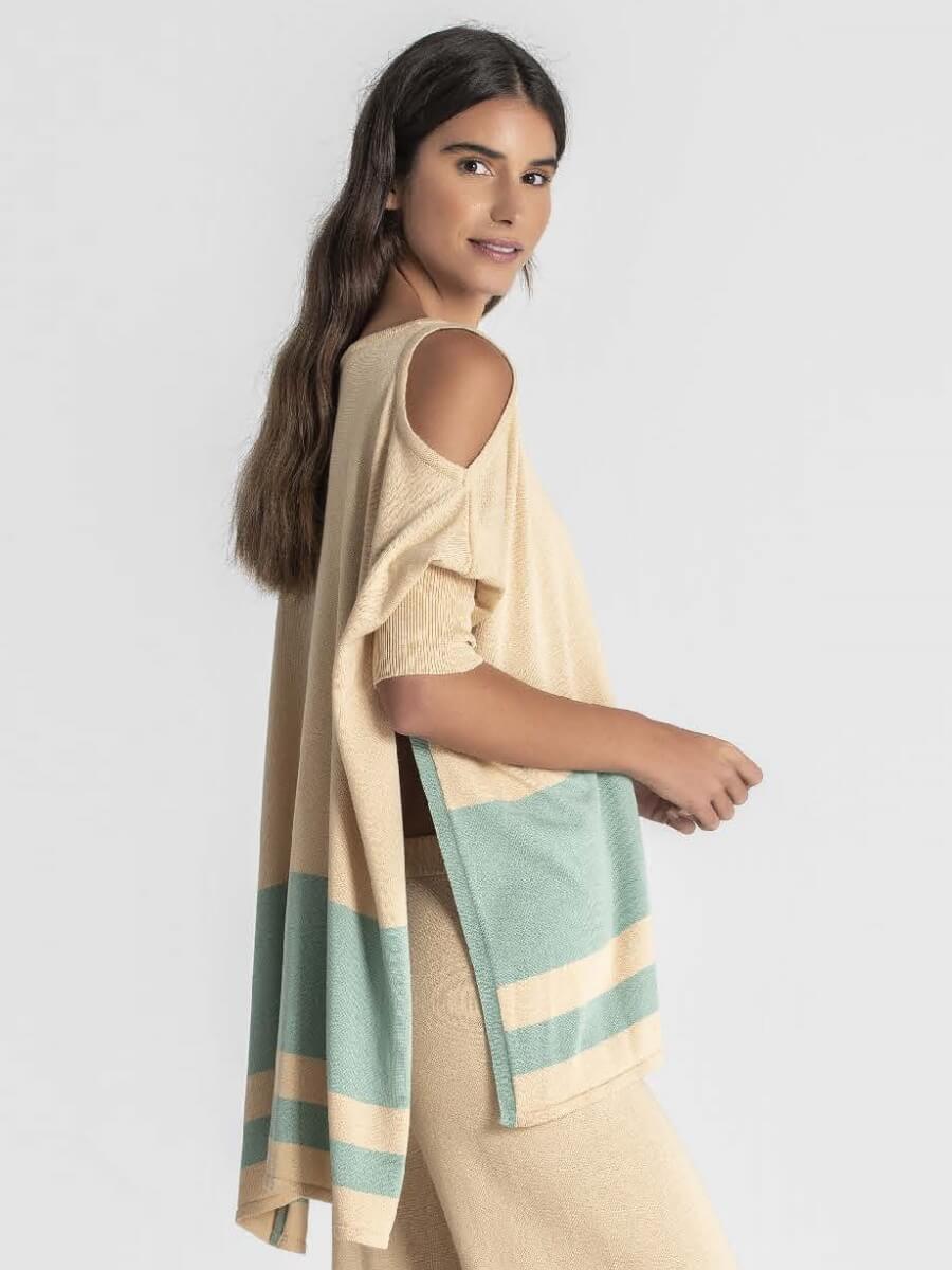 GERINGELTES TUNIKAKLEID MIT CUT-OUT-SCHULTERN RUGA 3051