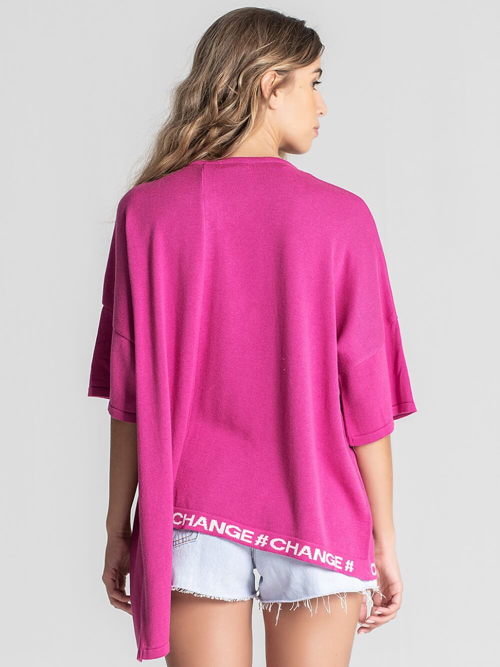 T-SHIRT „NEED LITTLE CHANGE“
