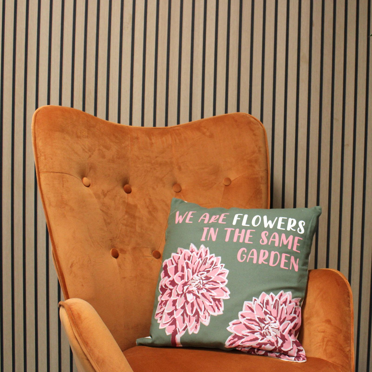 Funda de Cojín de Algodón Estampado - Somos Flores - Oliva, Rosa y Natural