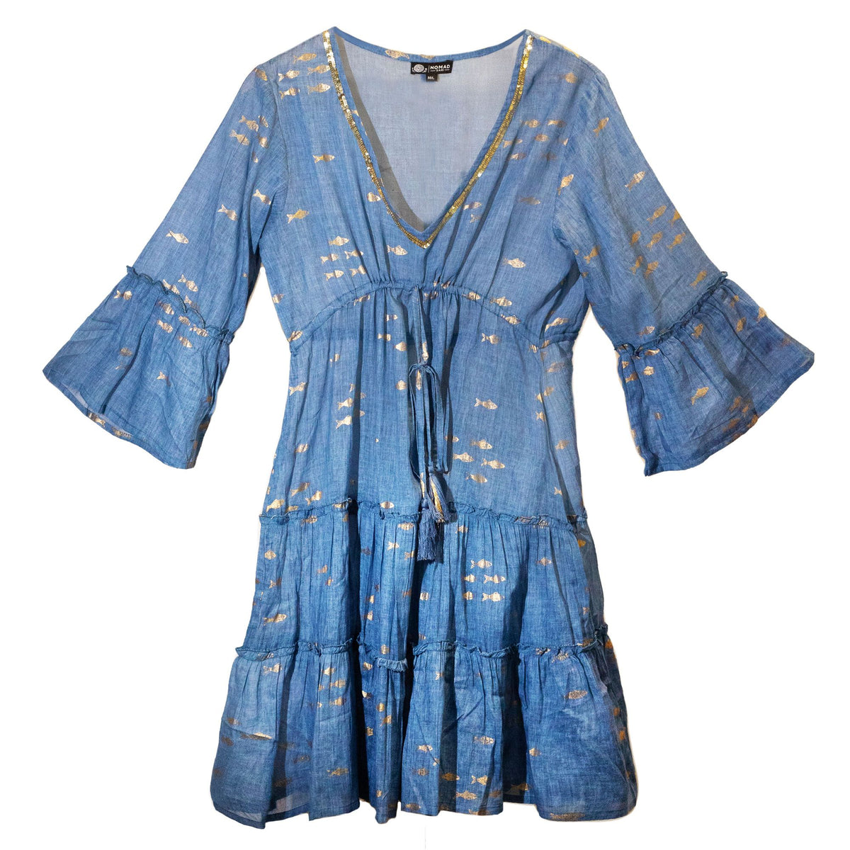 Nómada Sari en el mar Mediterráneo Vestido con estampado de peces azules y dorados (M/L)