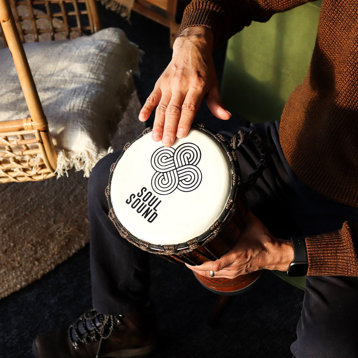 Tambor Djembe Mediano Pro - Sonido del Alma (bajo) - Mediano 40 cm (18 cm Diia)