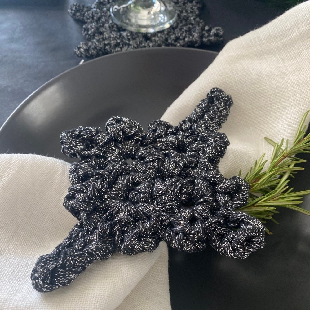 Black Sparkly Christmas Dinning Table Decor, Set of 8 pieces