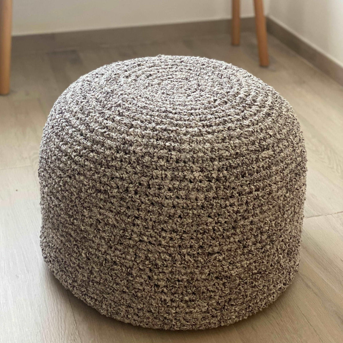 Bouclé Hocker Ottoman | Beige und Braun