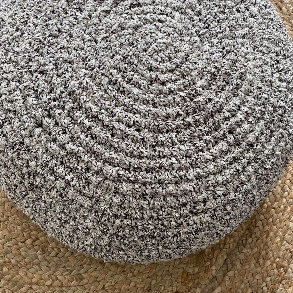 Bouclé Hocker Ottoman | Beige und Braun