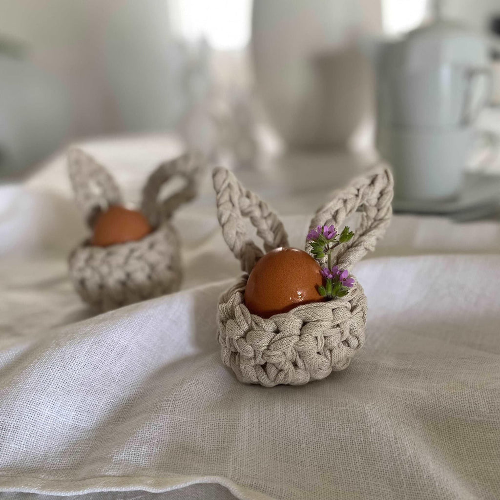 Eierbecher Hase zu Ostern - Moderne Osterdekoration