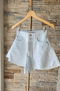 KURZE WEISSE JEANS-SHORTS