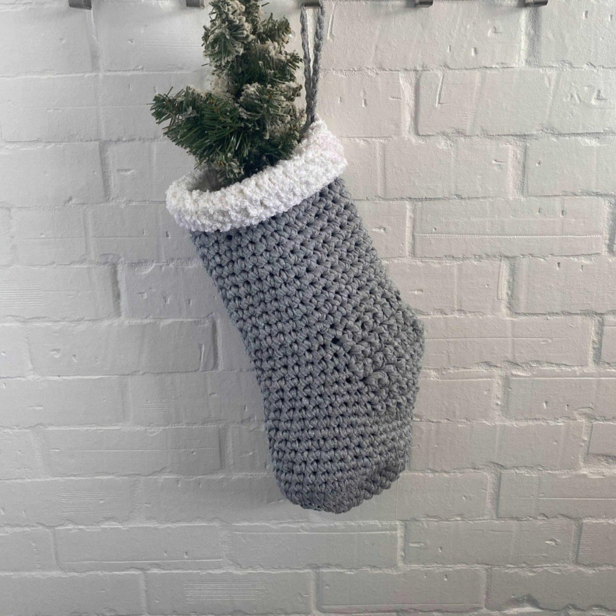 Grober Strick Weihnachtsstrumpf - Silbrige glitzernde Weihnachtsdekoration