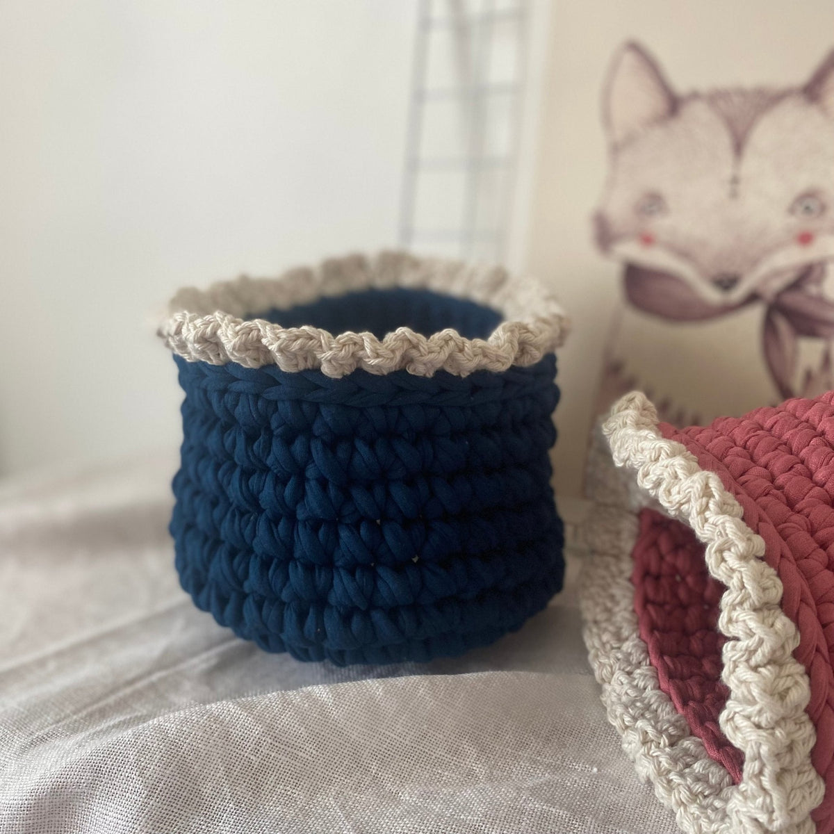 Crochet Plant Hanger, Ruffled Hanging Baskets