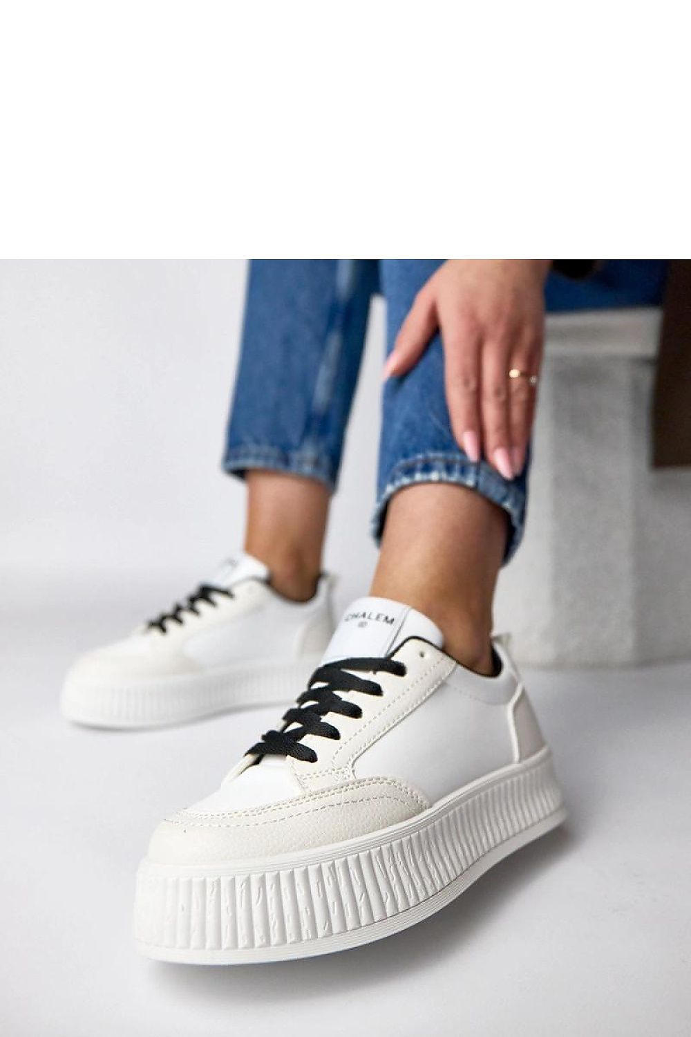  Sport Shoes model 224155 Solea 