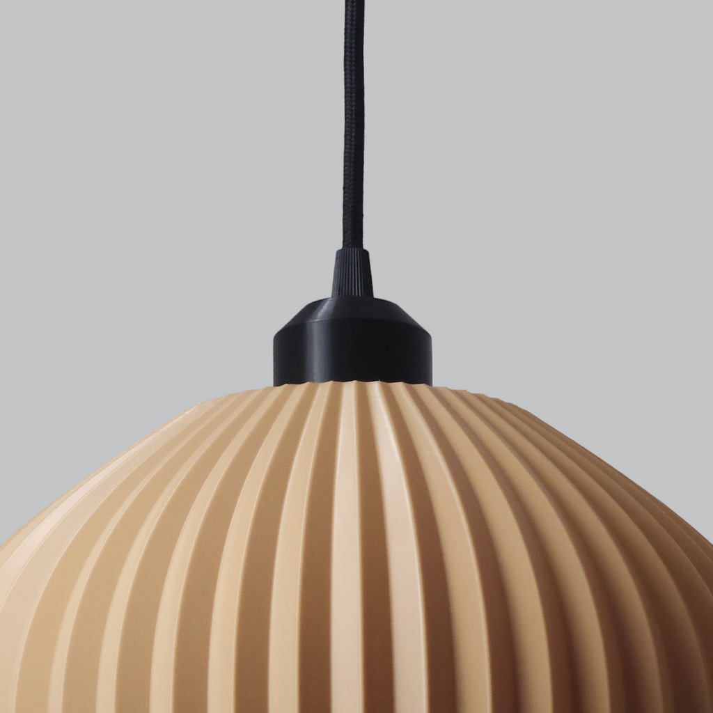 Pendelleuchte "Idali", Beige/schwarzer Deckenbaldachin/schwarzes Kabel
