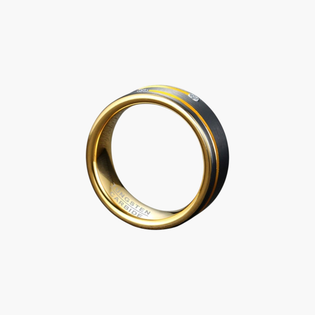Ring aus Wolframstahl und Zirkonia