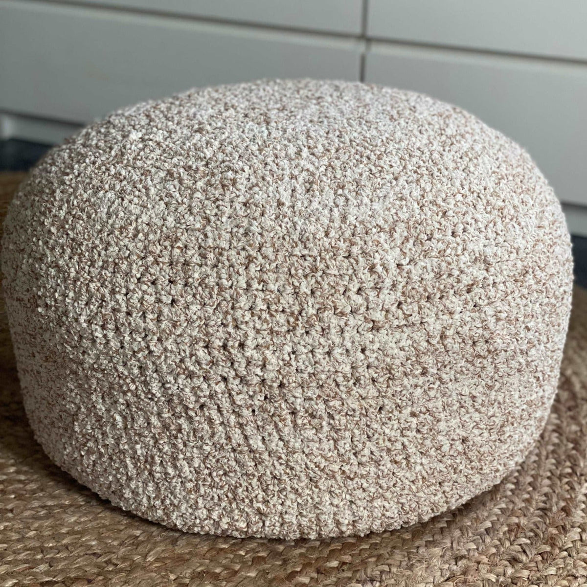 Bouclé Pouf Hocker | Hellbeige