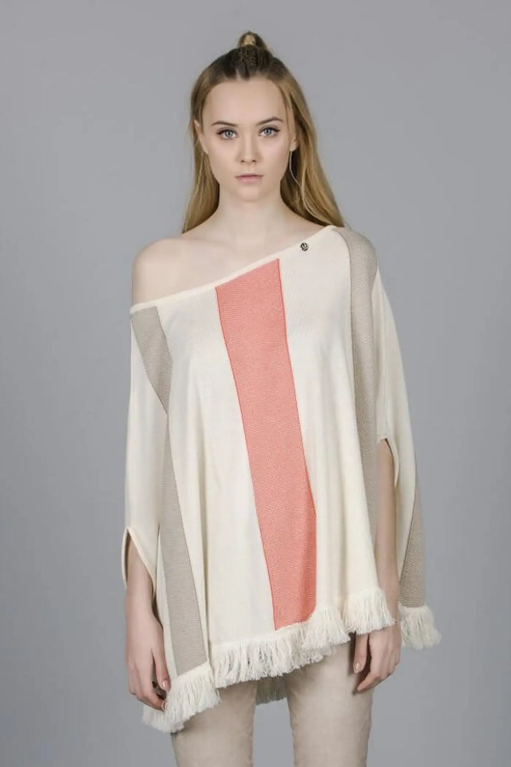 PONCHO GESTREIFT
