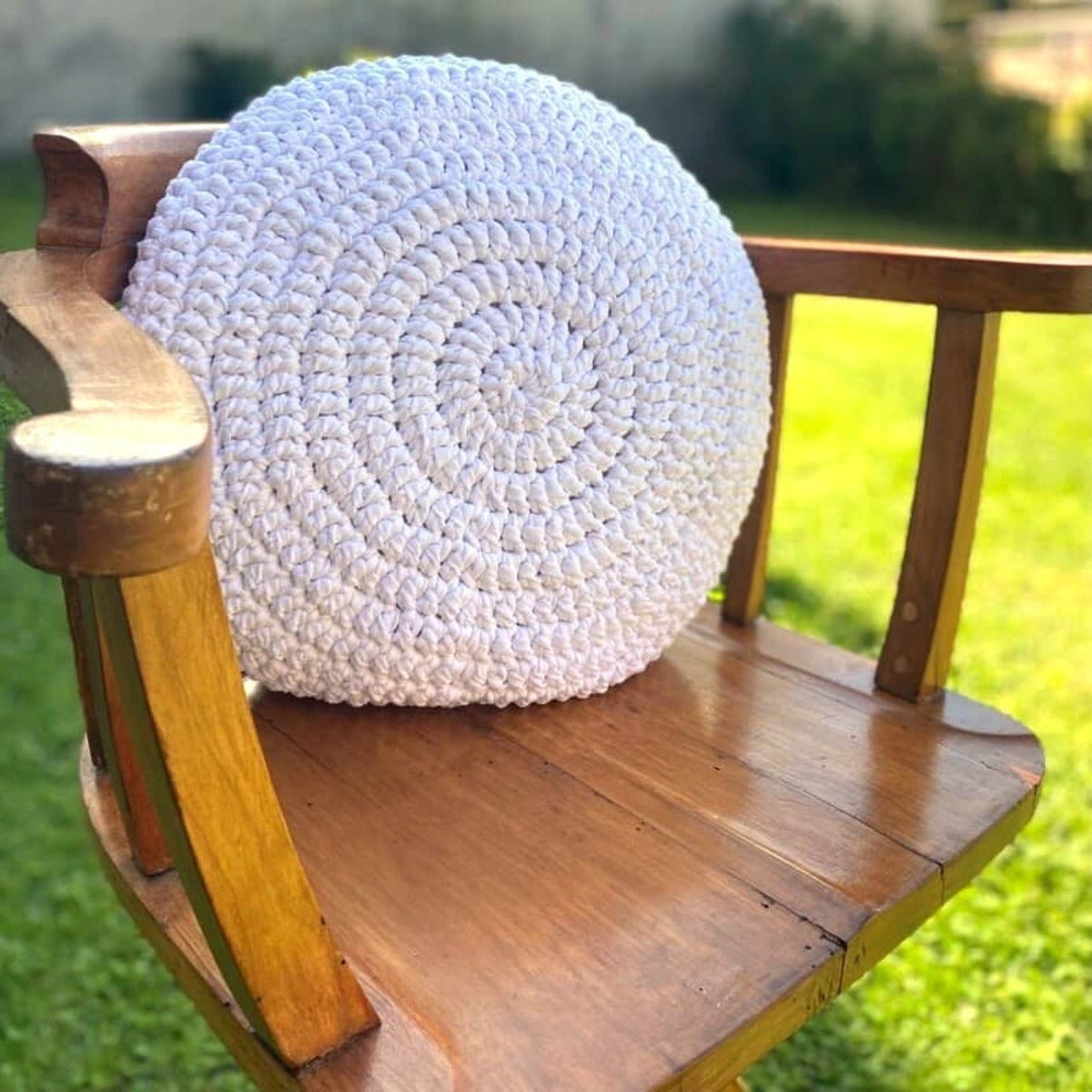 Round Crochet Pillowcase | Pure White