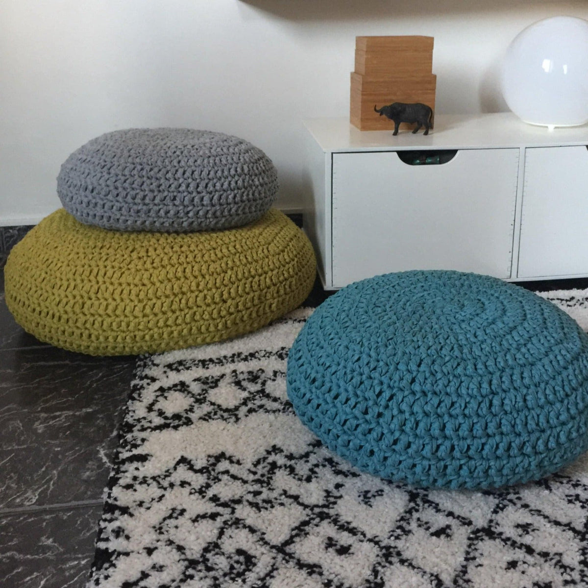 Sitzkissen aus weicher Baumwolle in Häkeloptik | Kinderzimmer-Deko