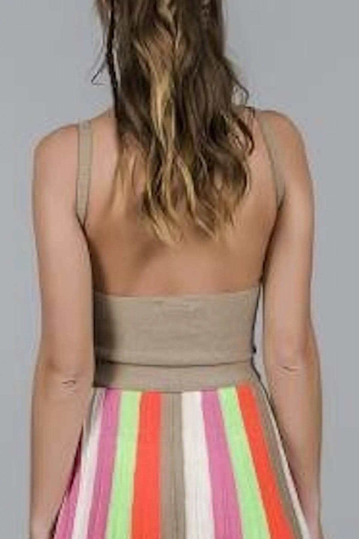 VIELSEITIGES FALTEN-TOP
